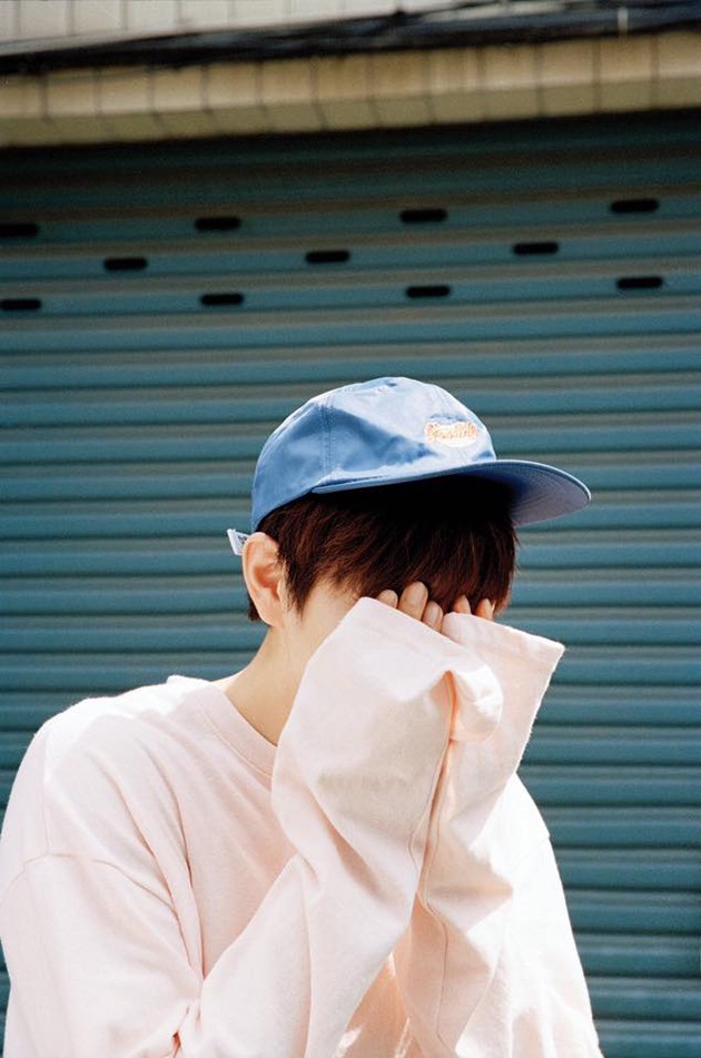 燦多《就這樣陪在我身邊》概念照(來源:B1A4@Facebook)
