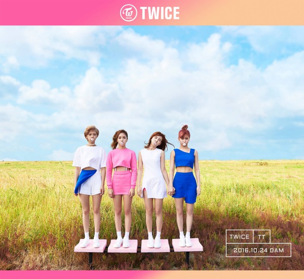 TWICE《TT》概念照