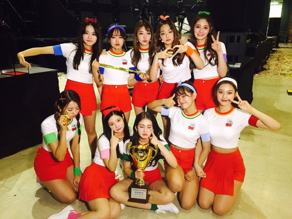 I.O.I《Show Champion》一位