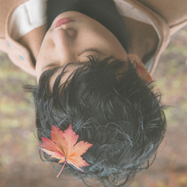 Crucial Star《Fall 2》封面