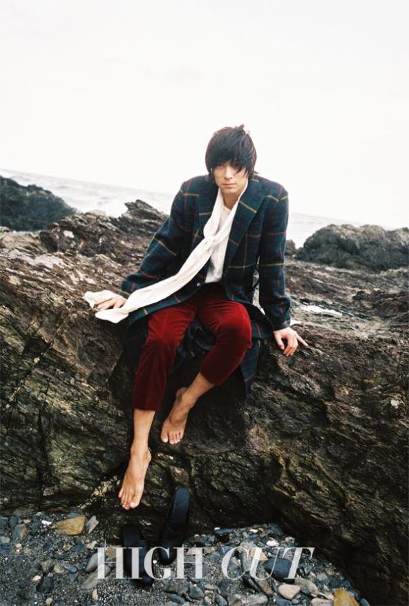 姜棟元《HIGH CUT》畫報