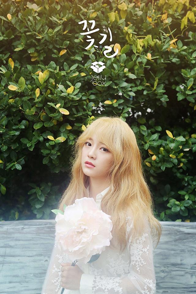 世正《花路》概念照(來源：Jellyfish Ent.@Facebook)