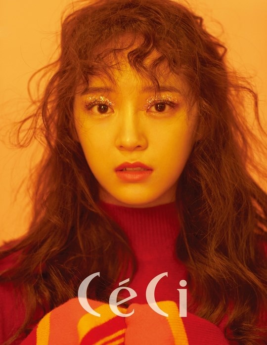 世正《CeCi》畫報