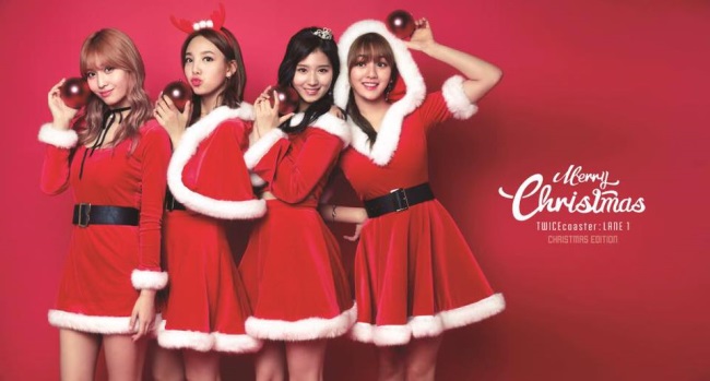 TWICE 迷你三輯聖誕版概念照