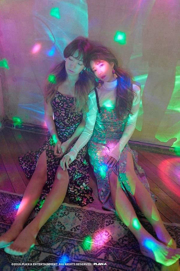 普美、南珠《Dear》概念照