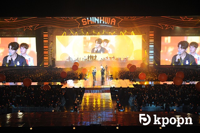 神話《2016 UNCHANGING》演唱會 (來源：Shinhwa Company)