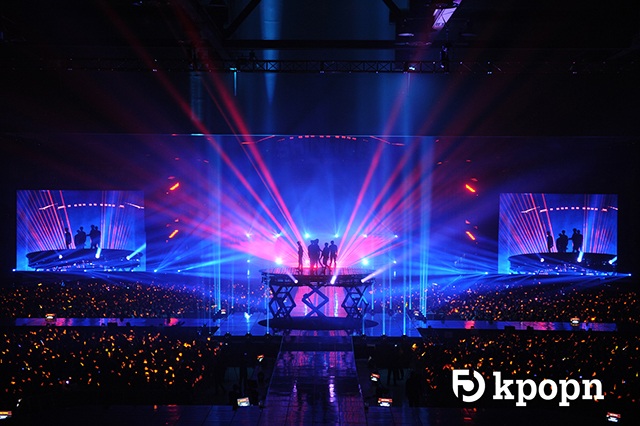 神話《2016 UNCHANGING》演唱會 (來源：Shinhwa Company)