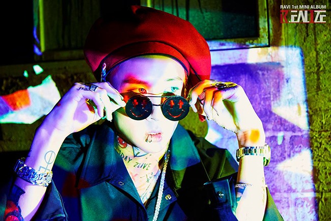 Ravi《R.EAL1ZE》概念照(來源：VIXX @Facebook)