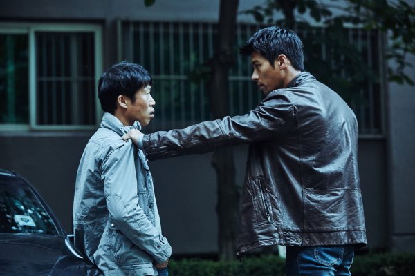 玄彬、柳海真《共助》劇照