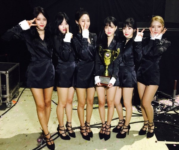 AOA《Show Champion》一位