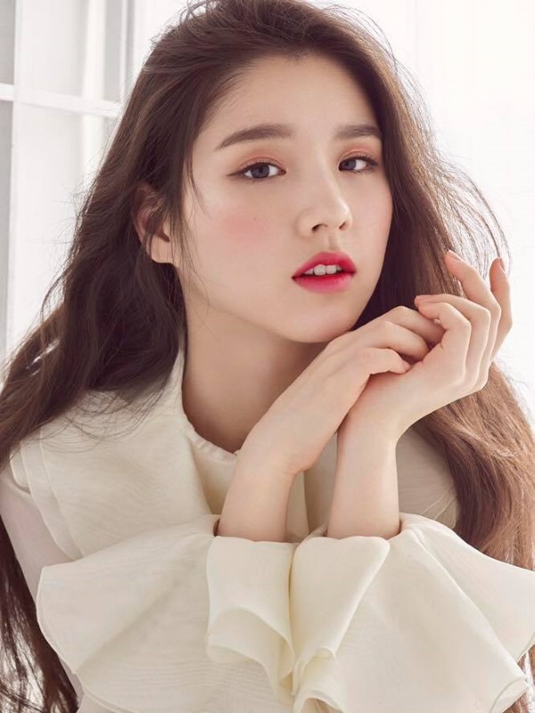 Hee Jin x innisfree x HIGH CUT
