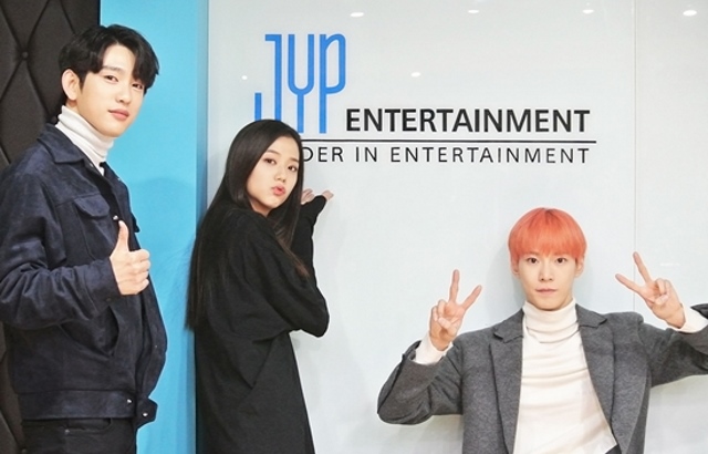 珍榮、JISOO、道英《人歌》練習