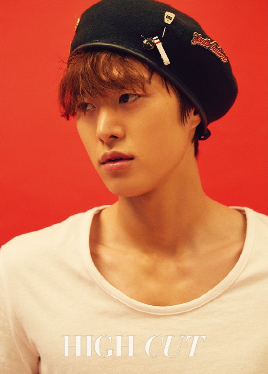 孔明《HIGH CUT》畫報