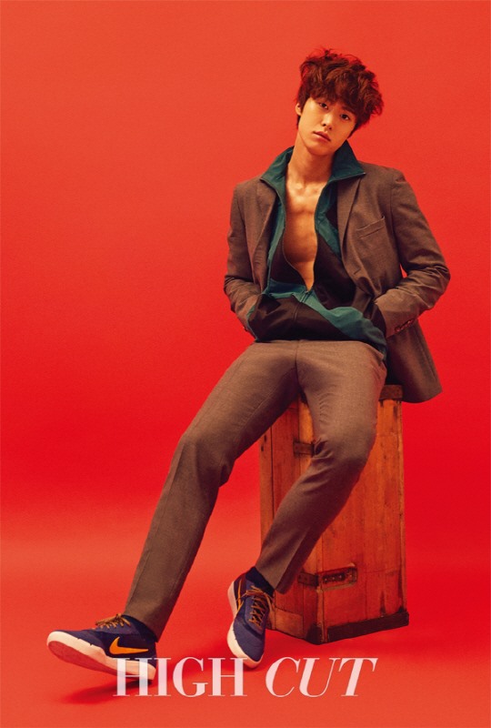孔明《HIGH CUT》畫報