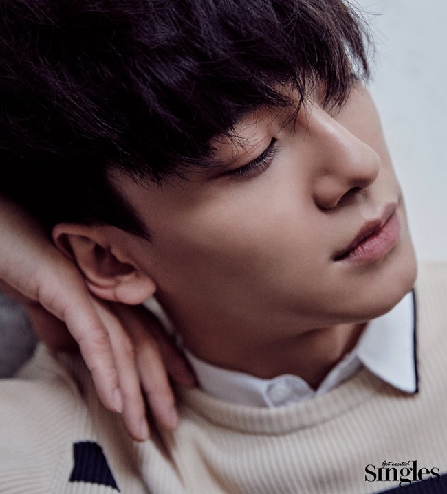 CHEN《Singles》畫報