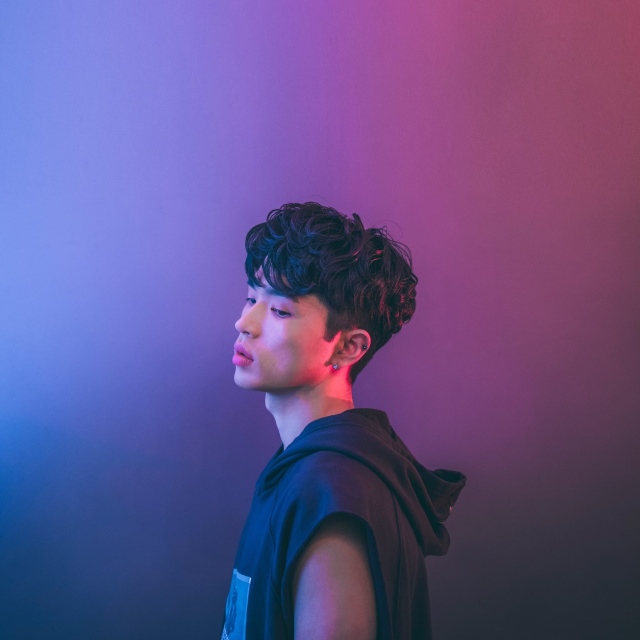 Sanchez《再五分鐘》封面