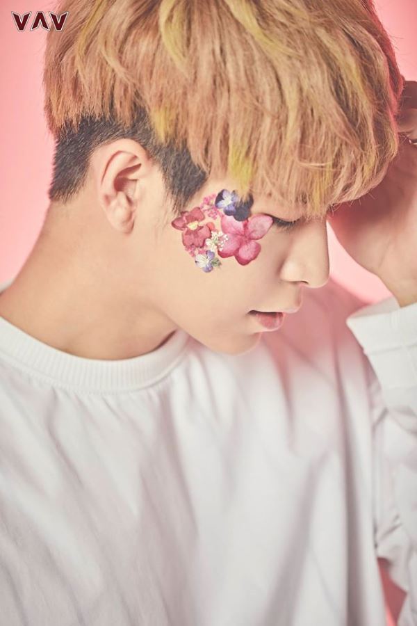St.Van《Flower》概念照