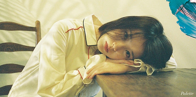 IU《Palette》概念照(來源:NAVER Music)