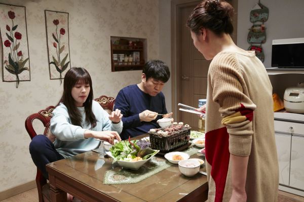 尹帝文、庭沼珉《爸爸是女兒》劇照 
