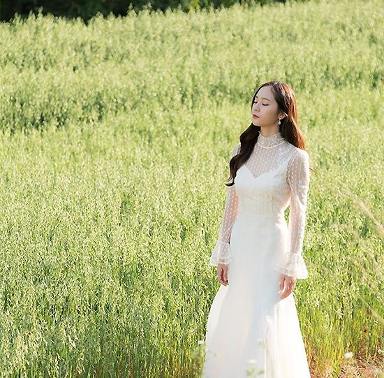 Krystal《河神的新娘2017》角色海報 