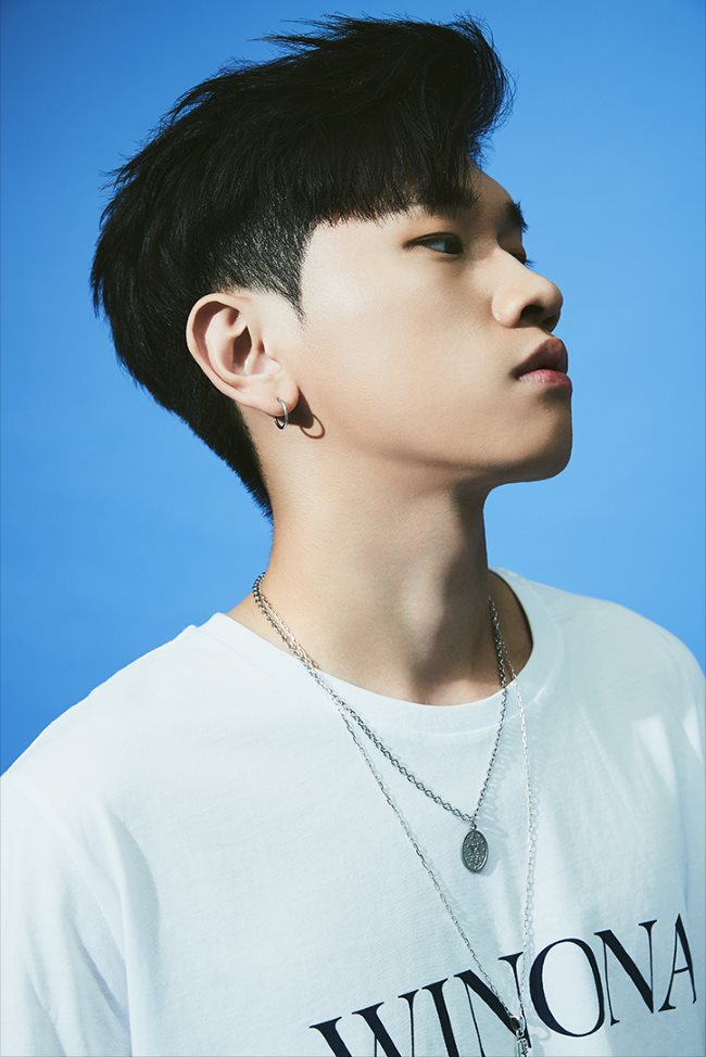 Crush《Outside》概念照