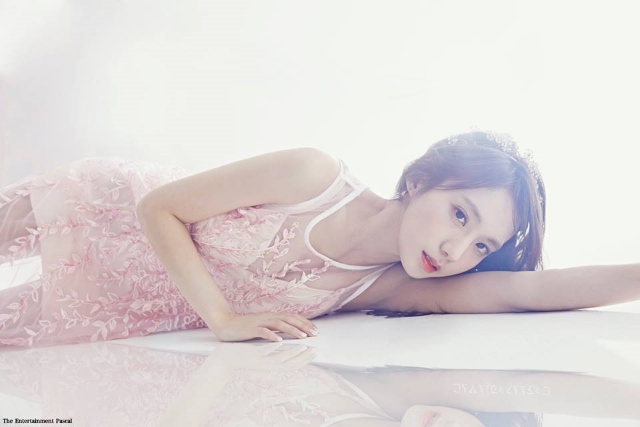 So Young《STELLAR IN TO THE WORLD》概念照
