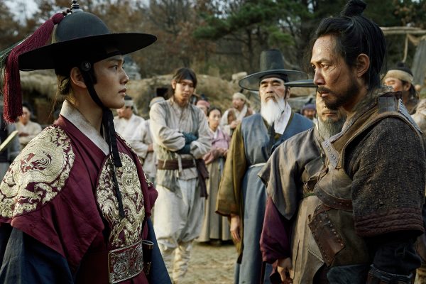 呂珍九、李政宰《代立軍》劇照 (來源：DAUM MOVIE)