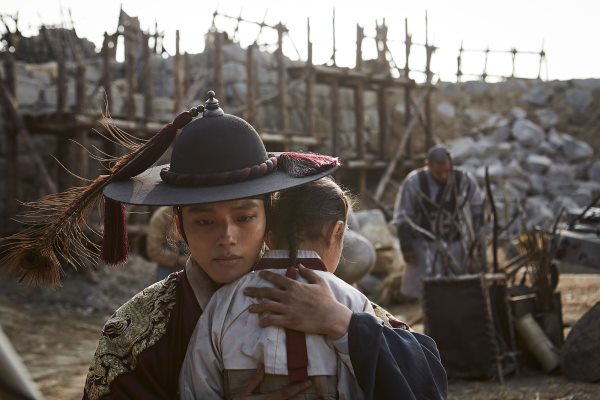 呂珍九《代立軍》劇照 (來源：DAUM MOVIE)