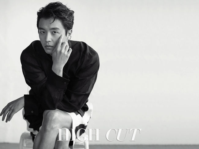 延宇振《HIGH CUT》畫報