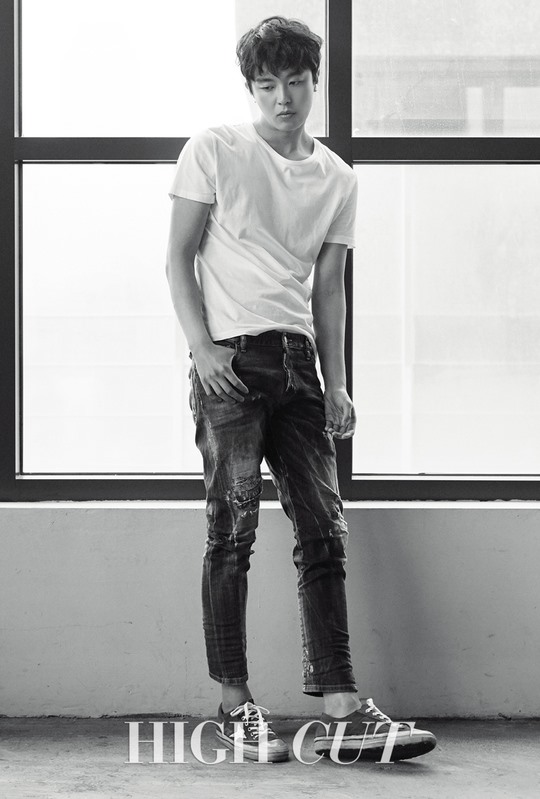 延宇振《HIGH CUT》畫報