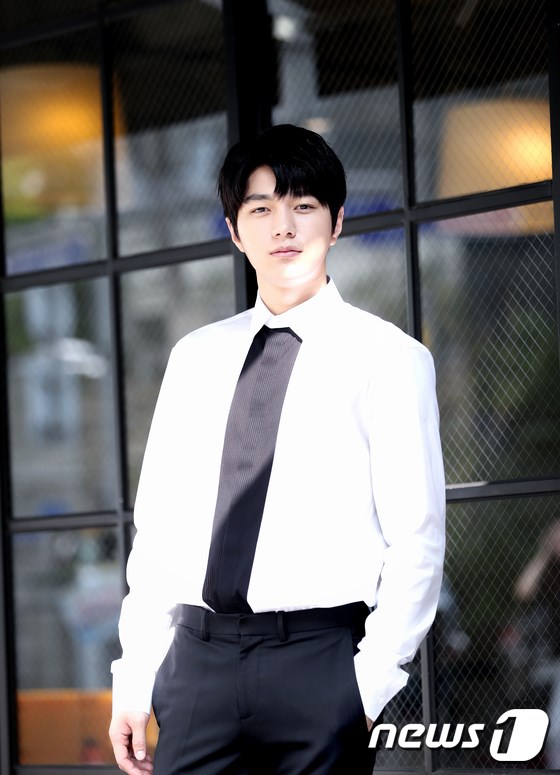 L (INFINITE)