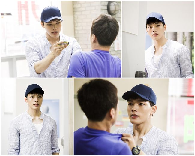 吕珍九《再次重逢的世界》散发男性魅力