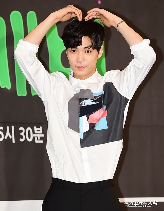 JR (金鐘炫)