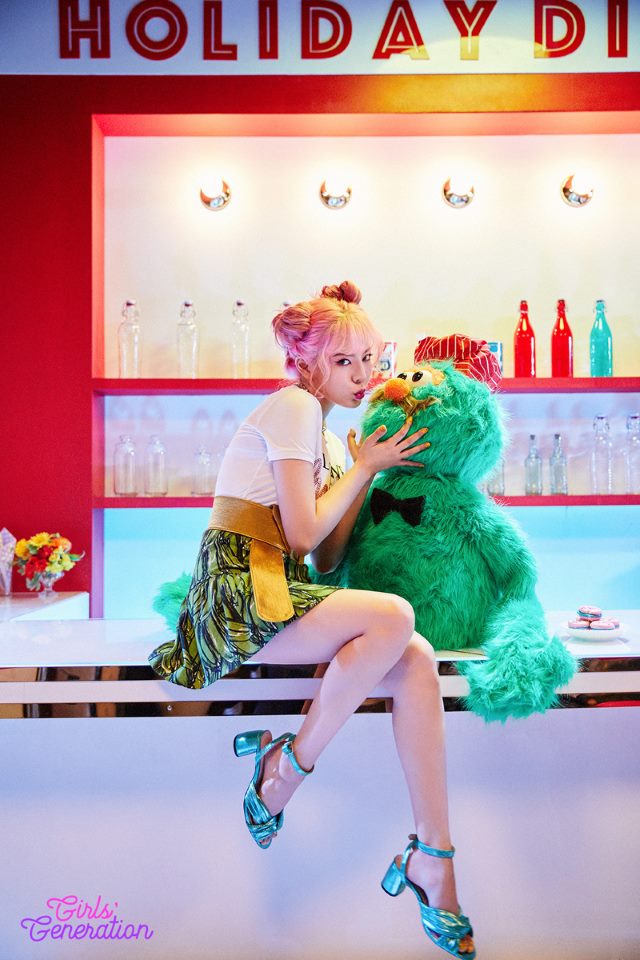 Sunny《Holiday Night》概念照