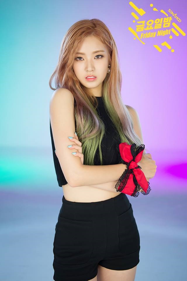 D.ana《Friday Night》概念照