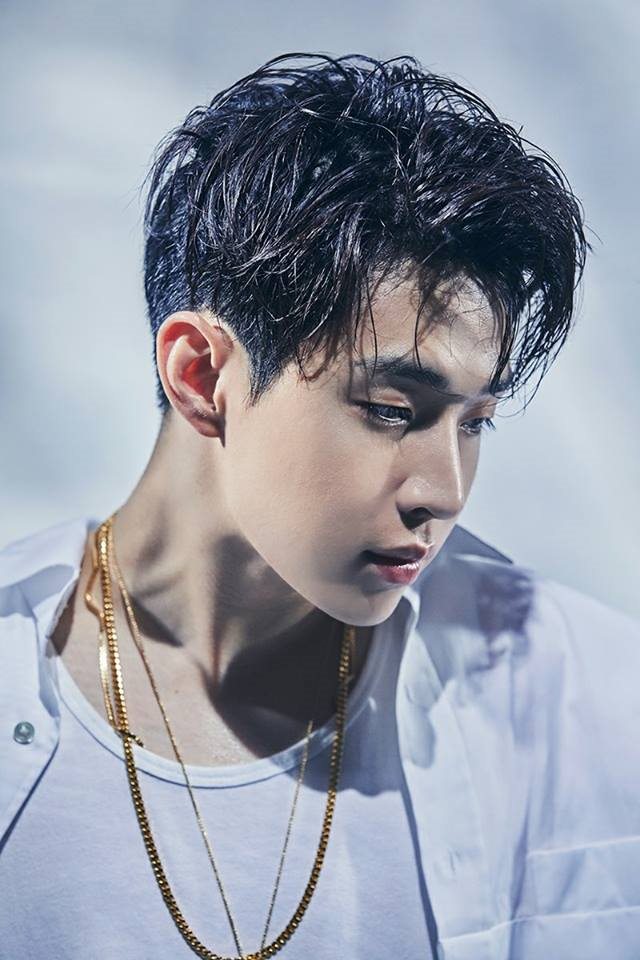 Henry《That One》概念照