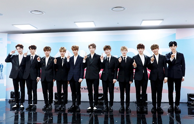 Wanna One 出道 Show-Con(來源：YMC Entertainment)