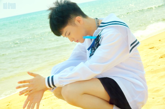 Mark《We Young》概念照