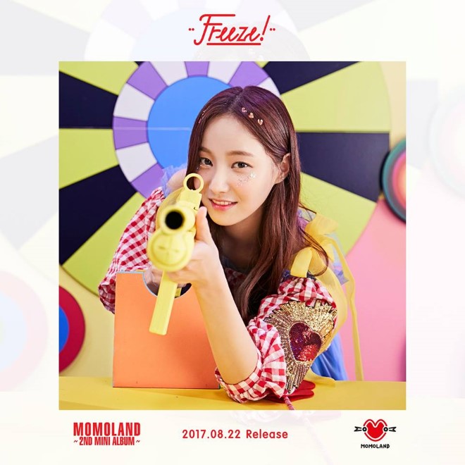 YEONWOO《Freeze!》概念照