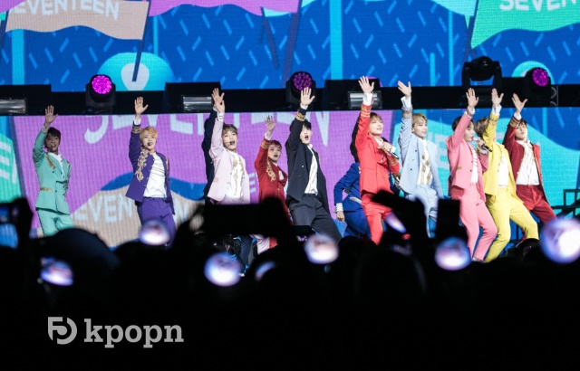 SEVENTEEN 香港演唱會