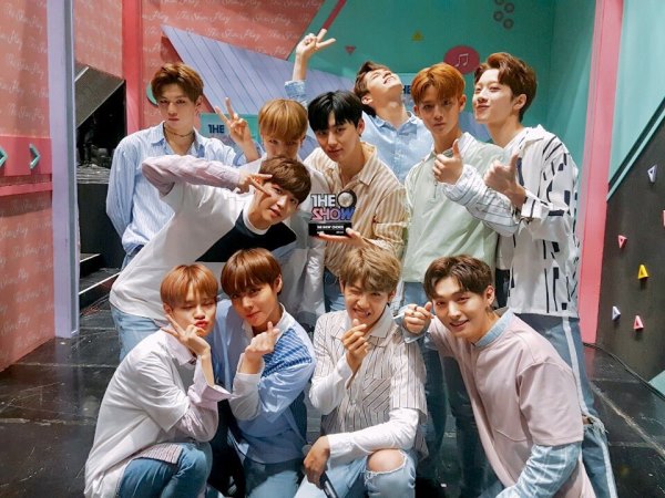 Wanna One《THE SHOW》一位