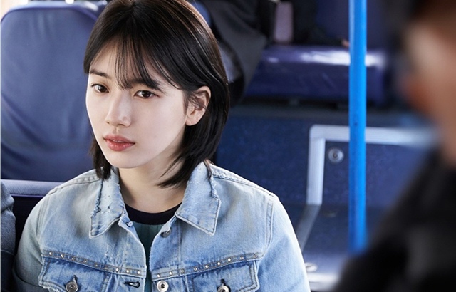 (縮圖)Suzy《當你熟睡時》劇照(來源：enews24)