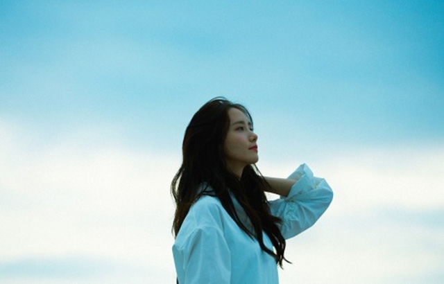 潤娥《You Are My Star》宣傳照(來源：heraldcorp)