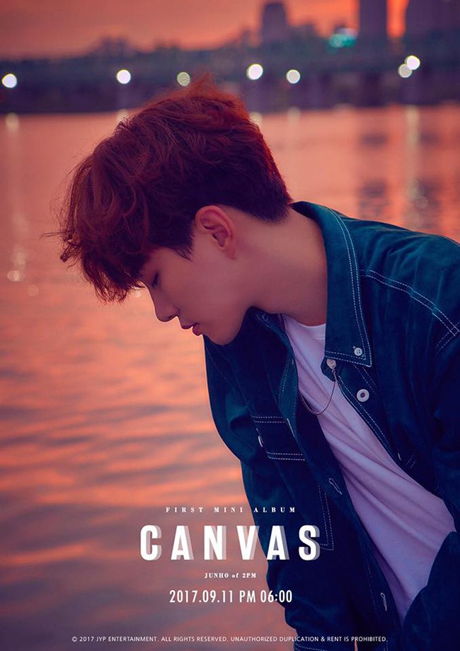 俊昊《CANVAS》概念照(來源：2PM@Facebook)