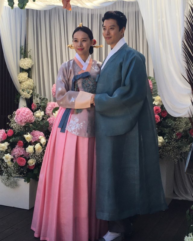 李東健、趙允熙婚禮花絮照
