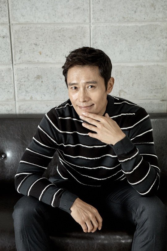 李秉憲